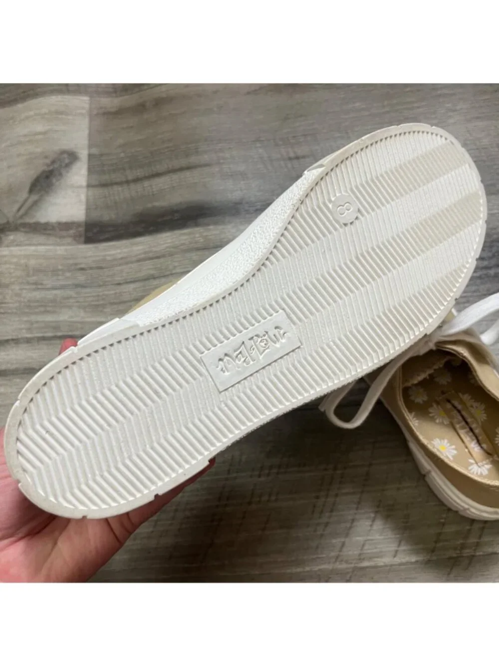 Mad Love Fran Lace Up Fashion Sneakers Tan White Women’s Size 8
